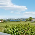 Three-bedroom In Sydals *