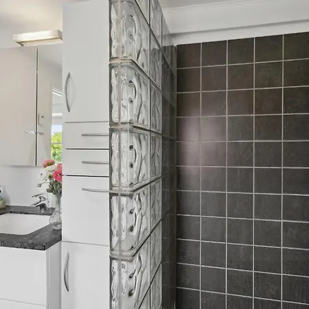Three-bedroom In Sydals *