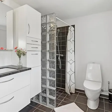Feriehus Three-bedroom In Sydals *