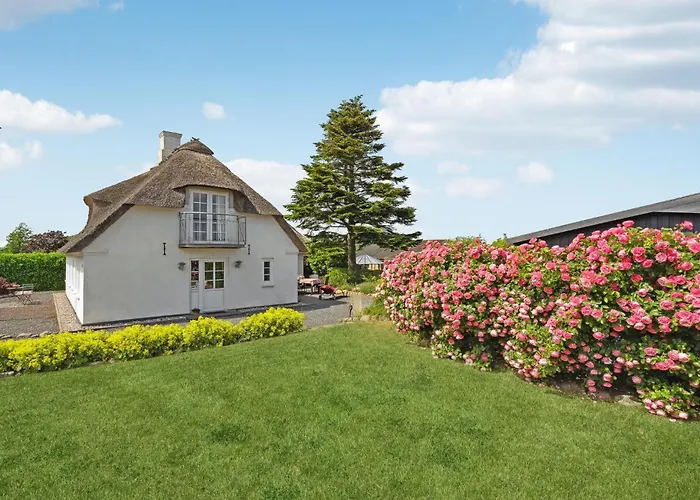 Three-bedroom In Sydals Tatil Evi *